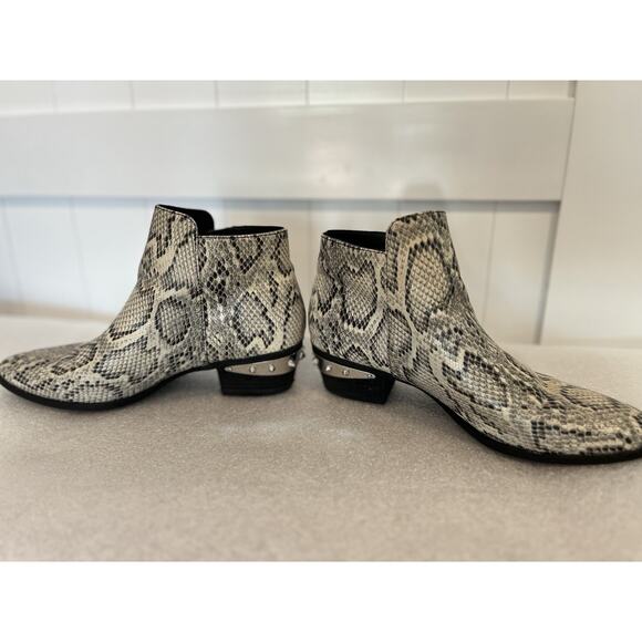 Circus Sam Edelman Black & White Faux Snakeskin Leather Ankle Booties 9.5 - Picture 1 of 11